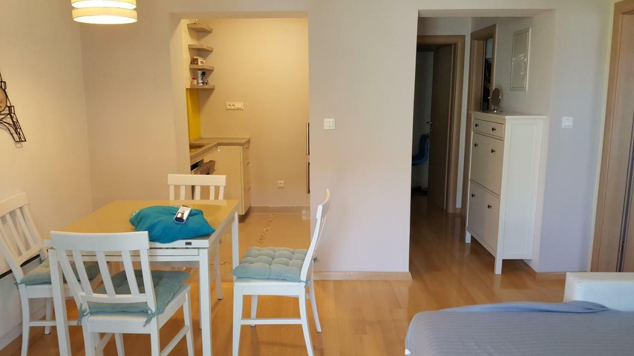 Apartman Naranca- With 2 Bedrooms Makarska Eksteriør billede